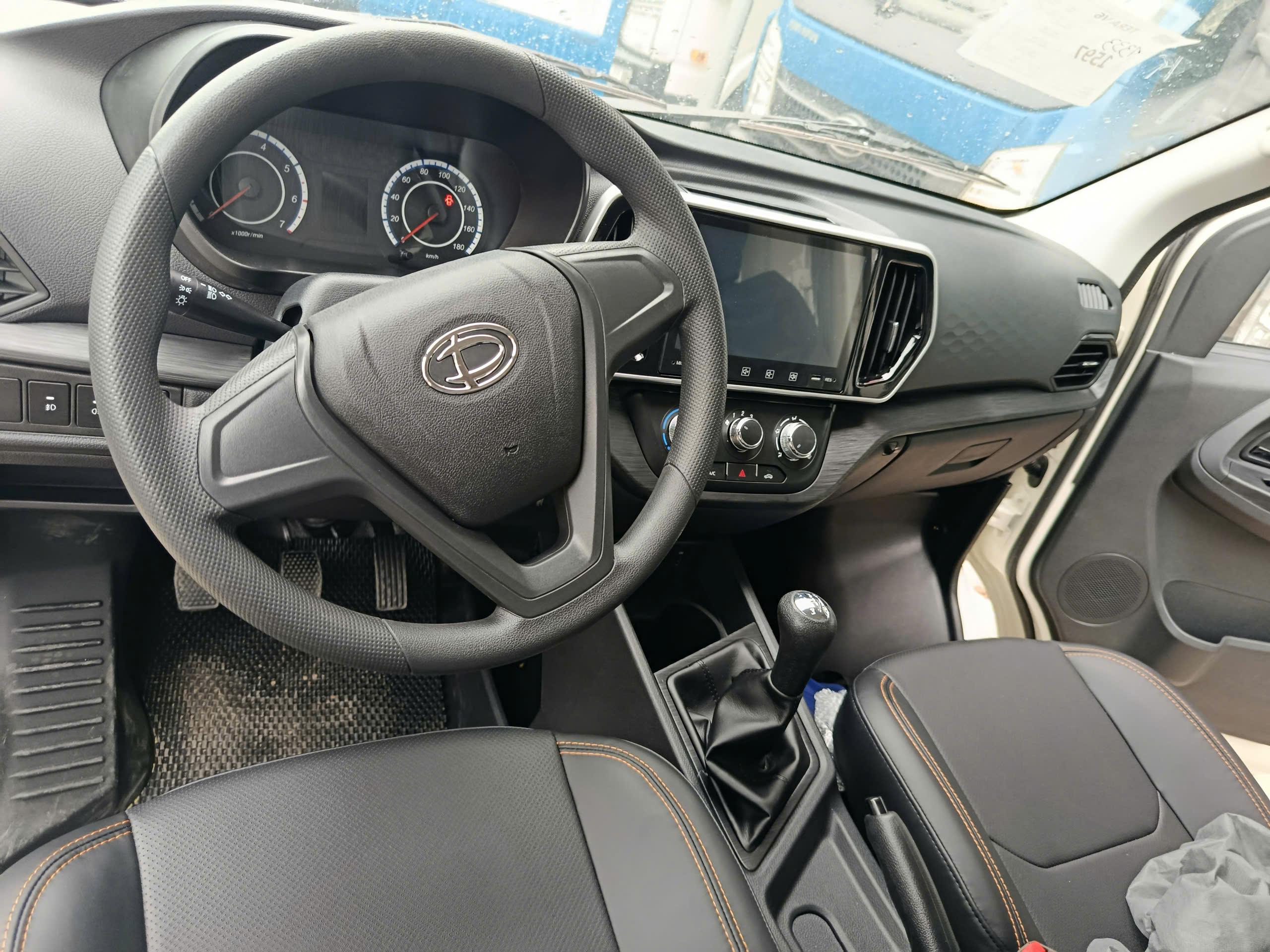 z7233126953487_832a5cc98ac877221d076e274a361831